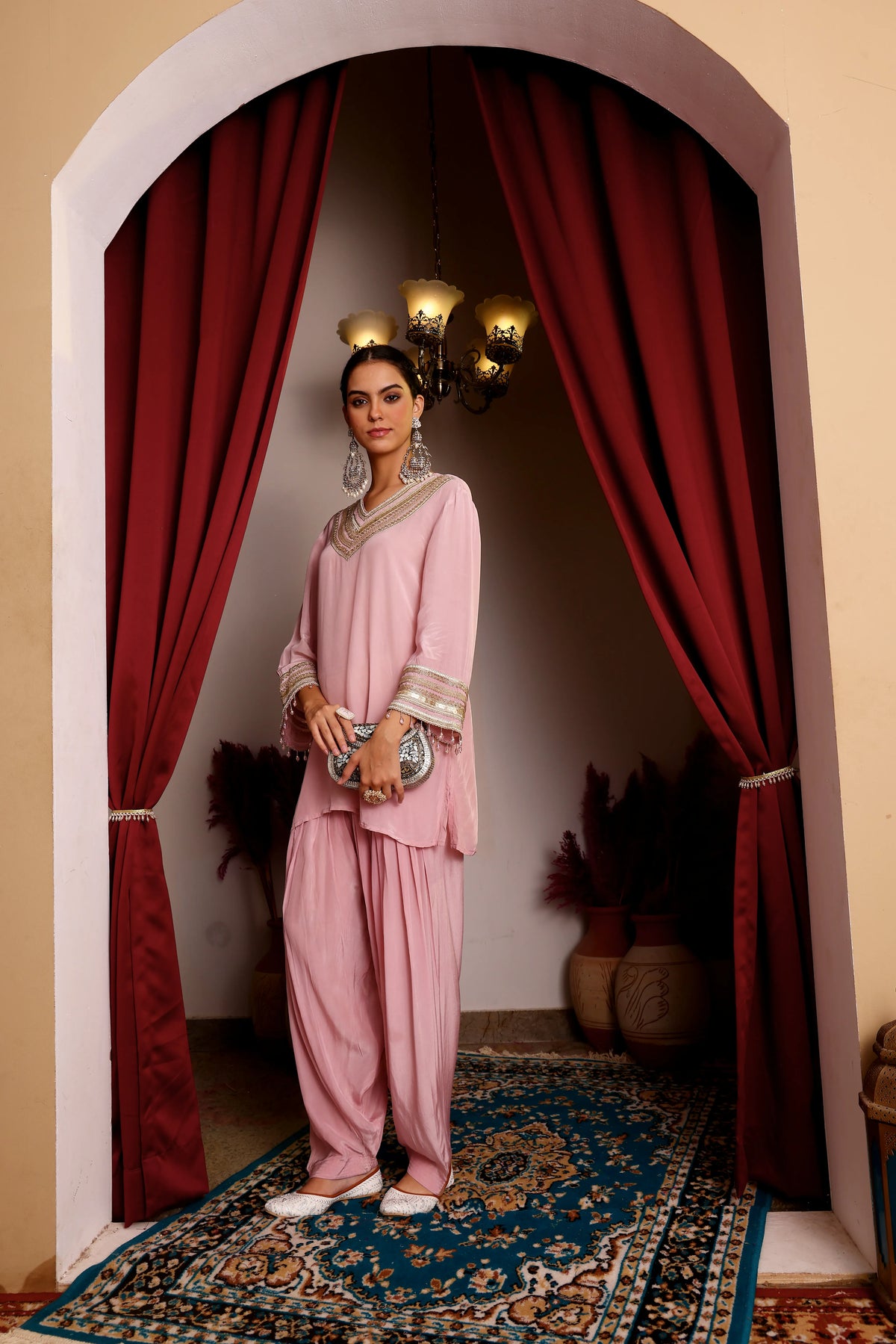 MUSKAN SET