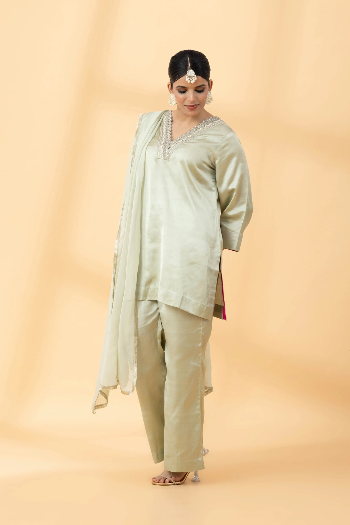 SAHAR SET