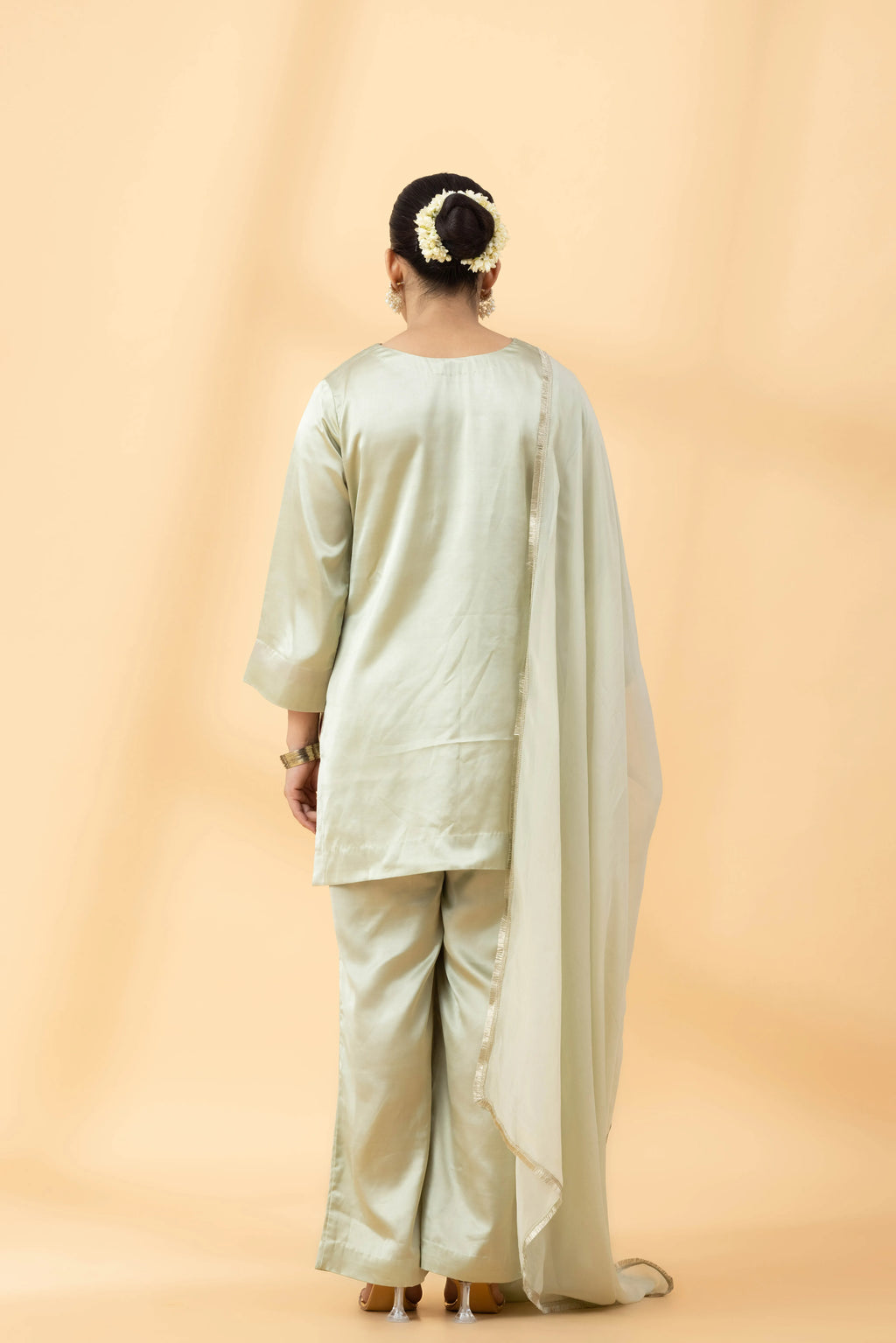 SAHAR SET
