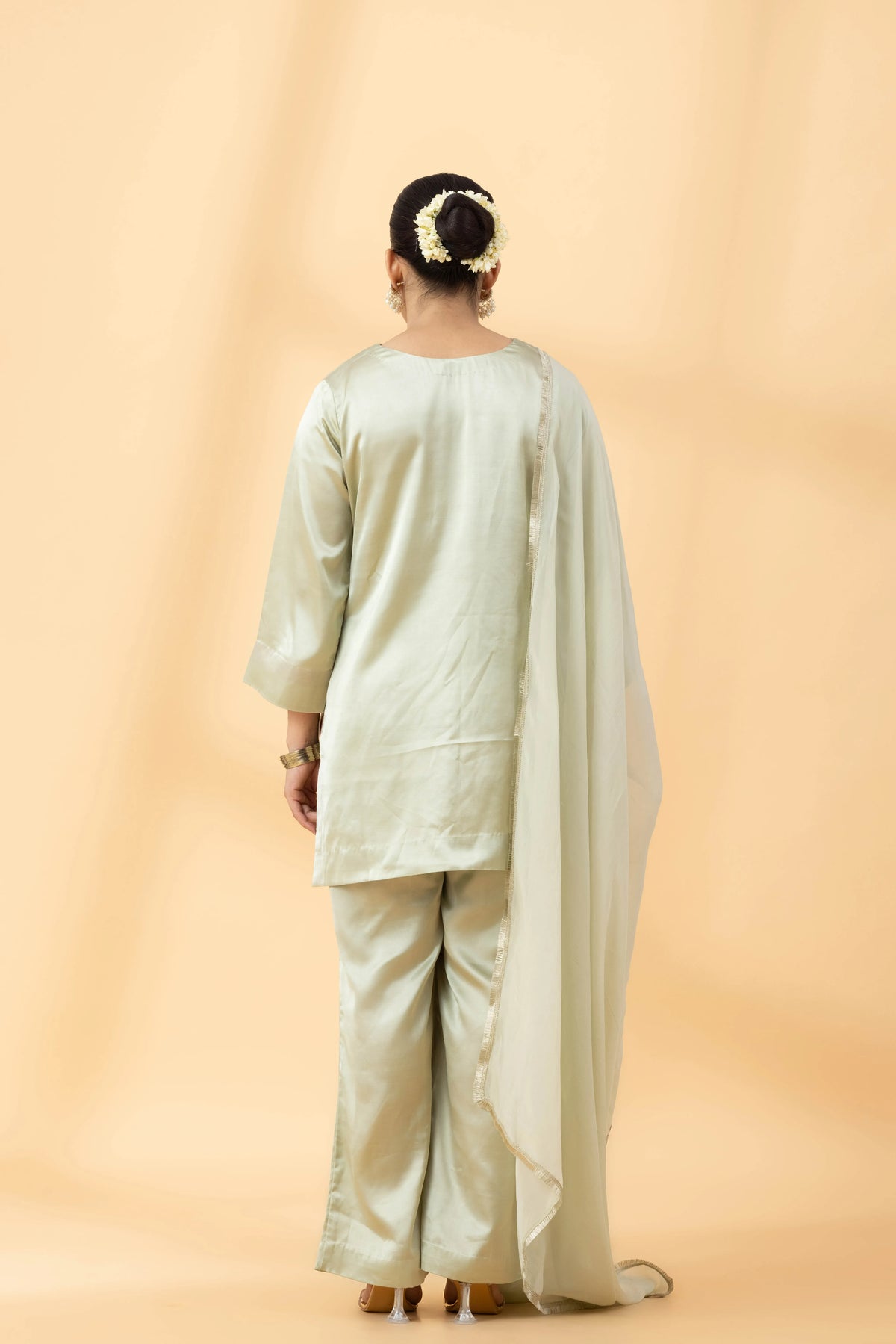 SAHAR SET